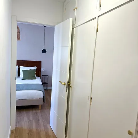 Puerta De Sefarad 아파트